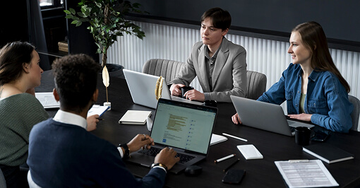 員(yuán)工(gōng)離(lí)職的(de)真相(xiàng)：不(bù)僅是(shì)個(gè)體(tǐ)選擇，更是(shì) 企業(yè)管理(lǐ)的(de)回聲